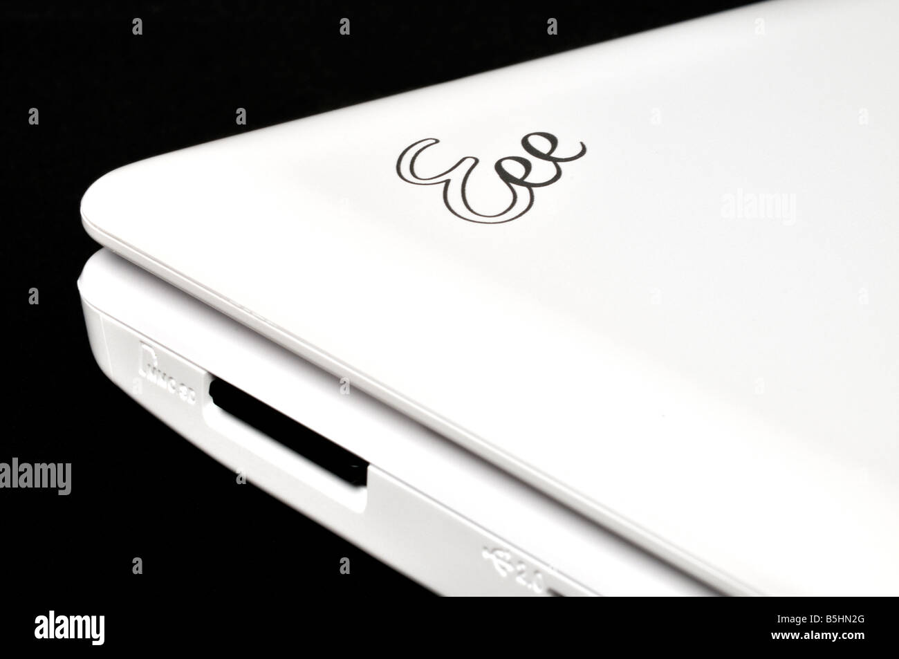ASUS Eee PC montrant haut et fermé logo Eee Banque D'Images
