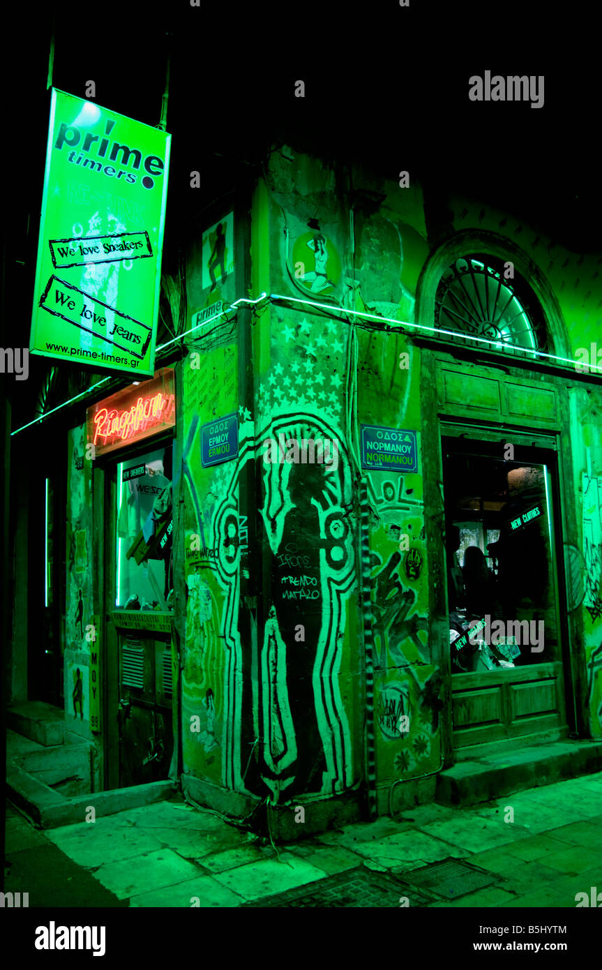 Feu vert du quartier commerçant de Plaka Athènes Grèce Greek Banque D'Images