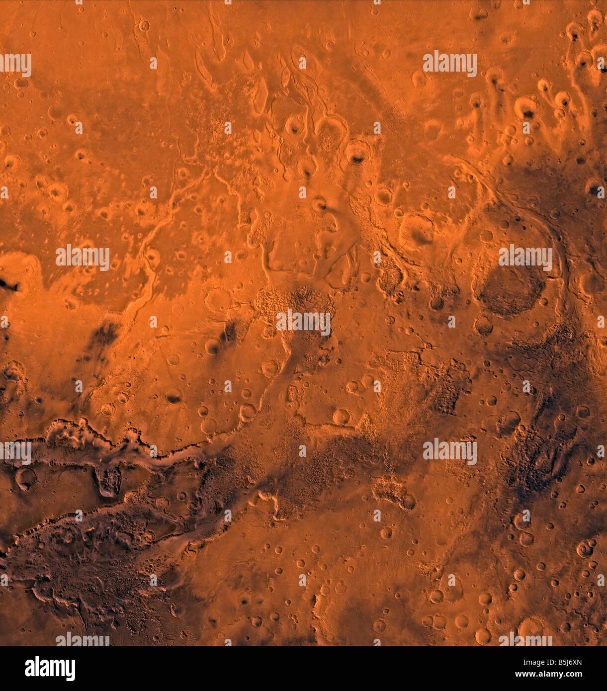 Au sud du bassin de Chryse canaux de Valles Marineris sur Mars. Banque D'Images