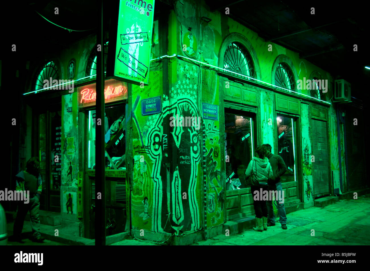 Feu vert du quartier commerçant de Plaka Athènes Grèce Greek Banque D'Images