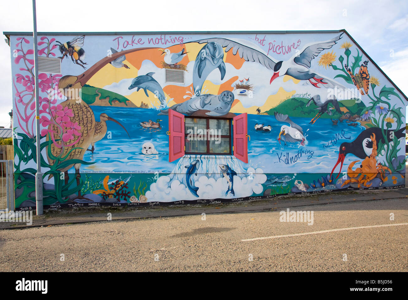 Invergordon off the wall murals Highland. Pignon peint à Invergordon, Ecosse, Royaume-Uni Banque D'Images