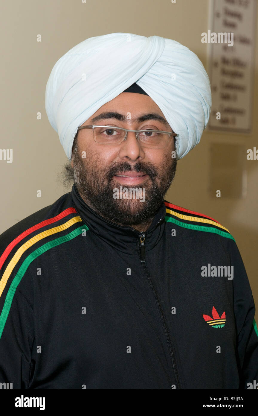 Hardeep Singh Kohli au Cheltenham Literature Festival Gloucestershire Angleterre Banque D'Images
