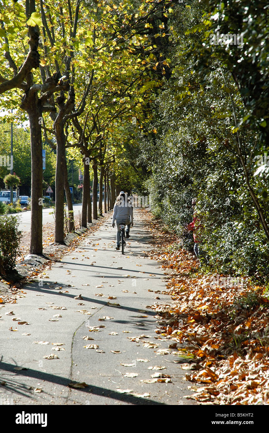 Piste cyclable à St Jean de Monts, Vendée, France Banque D'Images