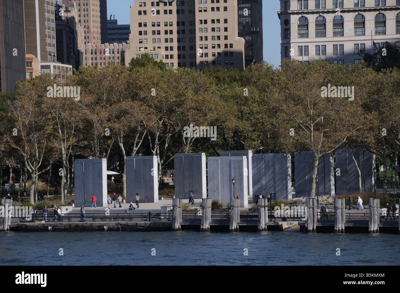 Un mémorial pour les militaires qui sont morts dans l'océan Atlantique au cours de la Seconde Guerre mondiale est dans Battery Park à l'extrémité sud de Manhattan. Banque D'Images
