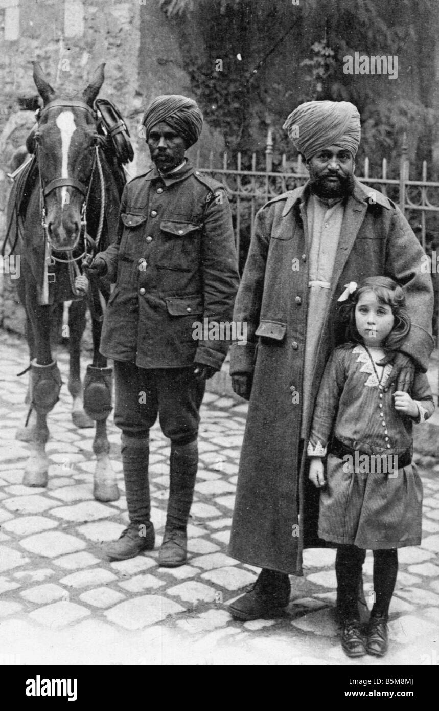 2 G55 H1 1914 5 e enfant soldats indiens Histoire de la Première Guerre mondiale La Première Guerre mondiale troupes auxiliaires Guerre Europeenne 1914 Les Hindous scé Banque D'Images