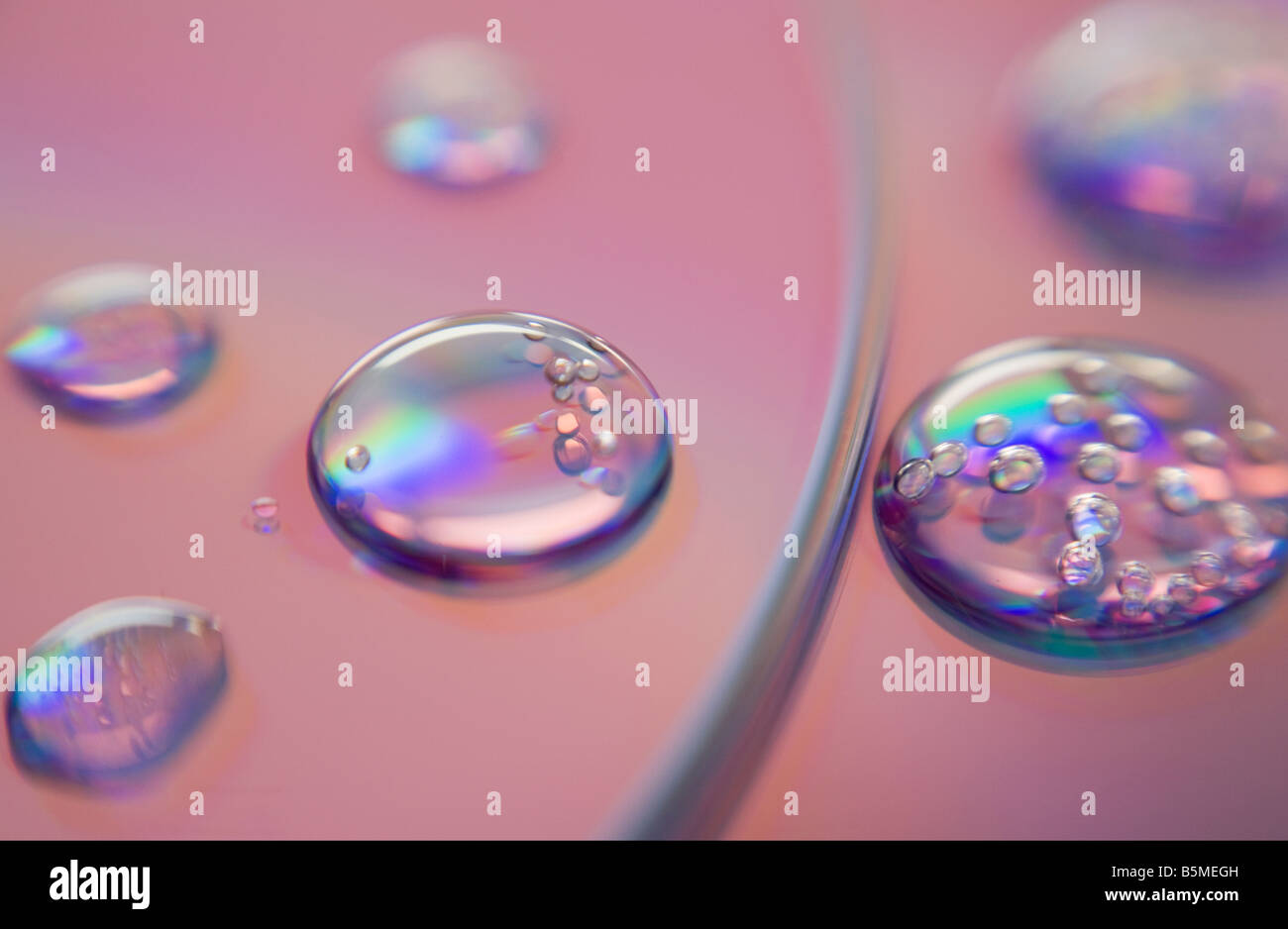 Gouttes d'eau sur cd-r Banque D'Images