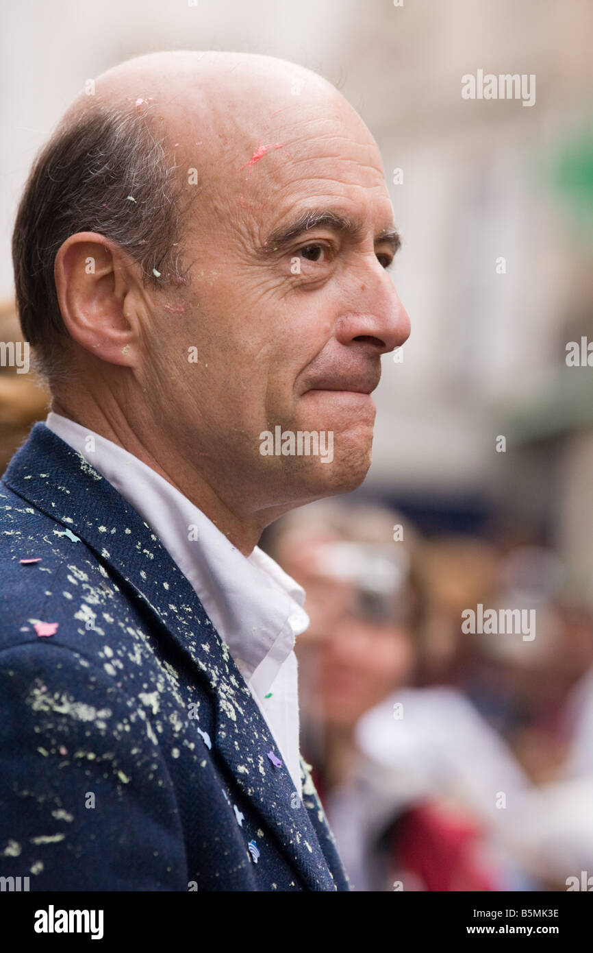 Alain Juppé, maire de Bordeaux, pendant le carnaval festival, Bordeaux, France Banque D'Images