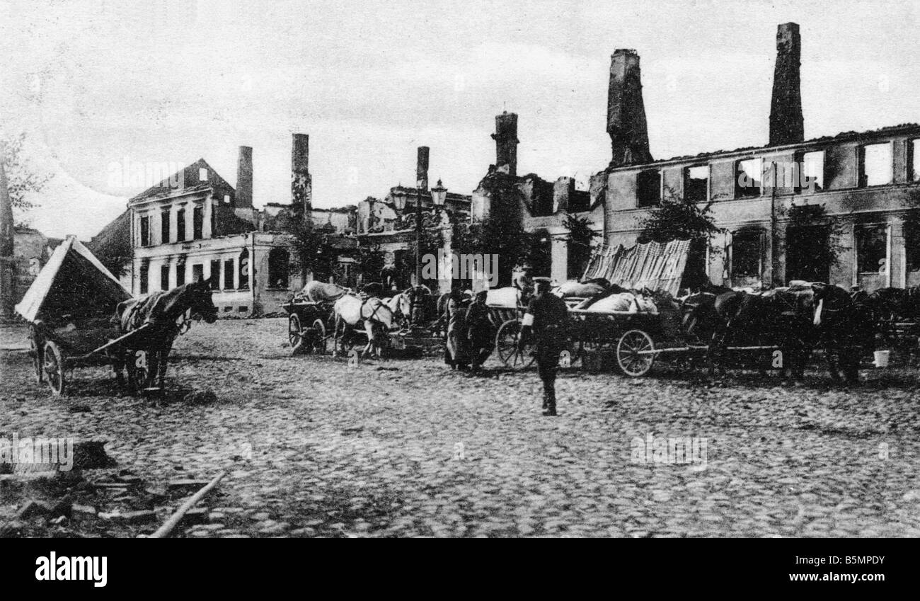 9 1914 80 H1 3 Les réfugiés de retour à la maison est de la Prusse1914 Première Guerre mondiale batailles dans l'Est de la Prusse Août Septembre 1914 Mars de th Banque D'Images