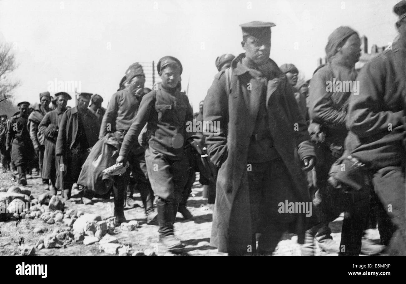 9 1916 318 A1 1 E Bataille o Lac Naroch Rus 1916 prisonniers la Première Guerre mondiale, Front de l'est la défaite des troupes russes après l'off ensi Banque D'Images