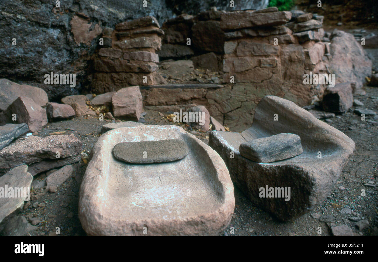 Metate et Mano Sentier du Ruisseau Clair Grand Canyon National Park Arizona USA Banque D'Images