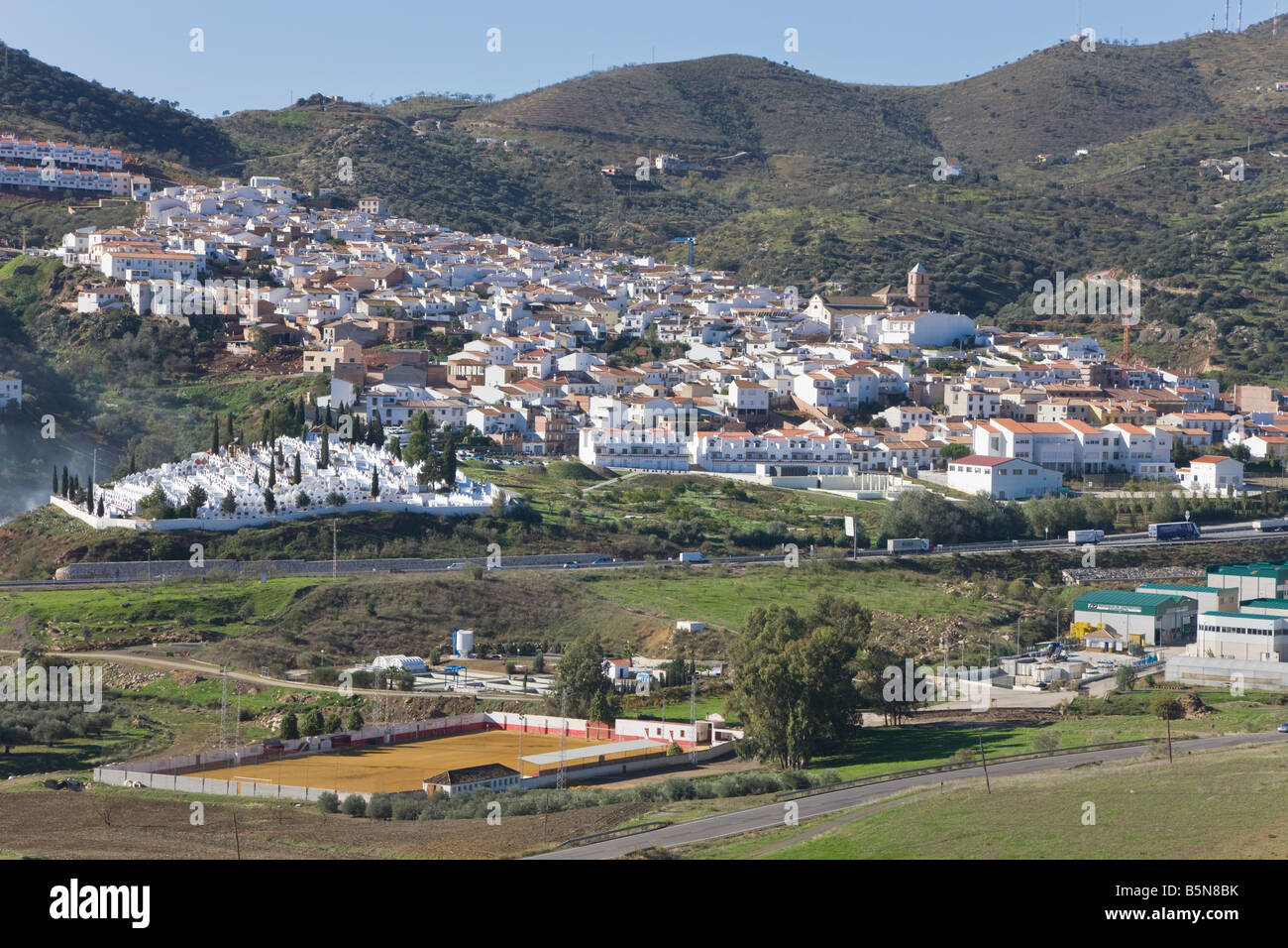 La province de Malaga Espagne Casabermeja village blanc typique Banque D'Images