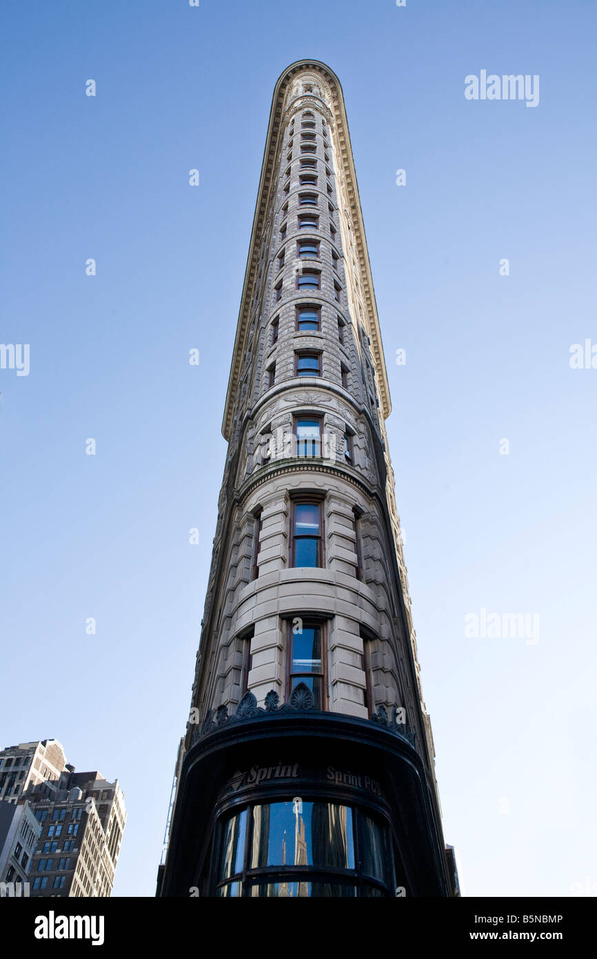 Le Flatiron Building sur le triangle de la Cinquième Avenue, Broadway et la 23e Rue à New York City USA Banque D'Images