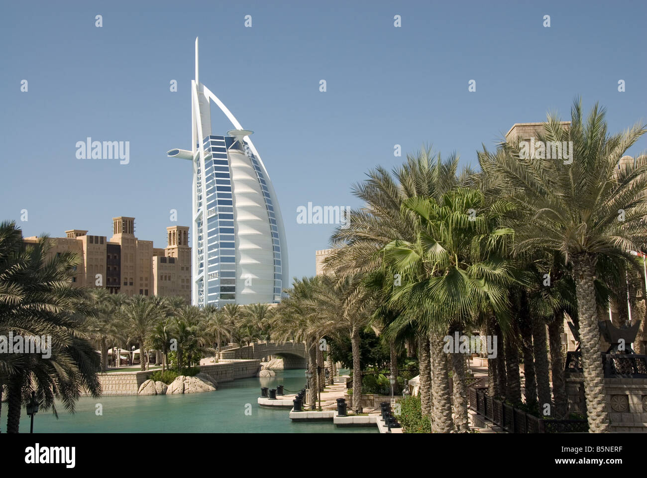 7 étoiles de luxe Burj Al Arab hôtel conçu par Sir Norman Foster à DUBAÏ, ÉMIRATS ARABES UNIS Banque D'Images