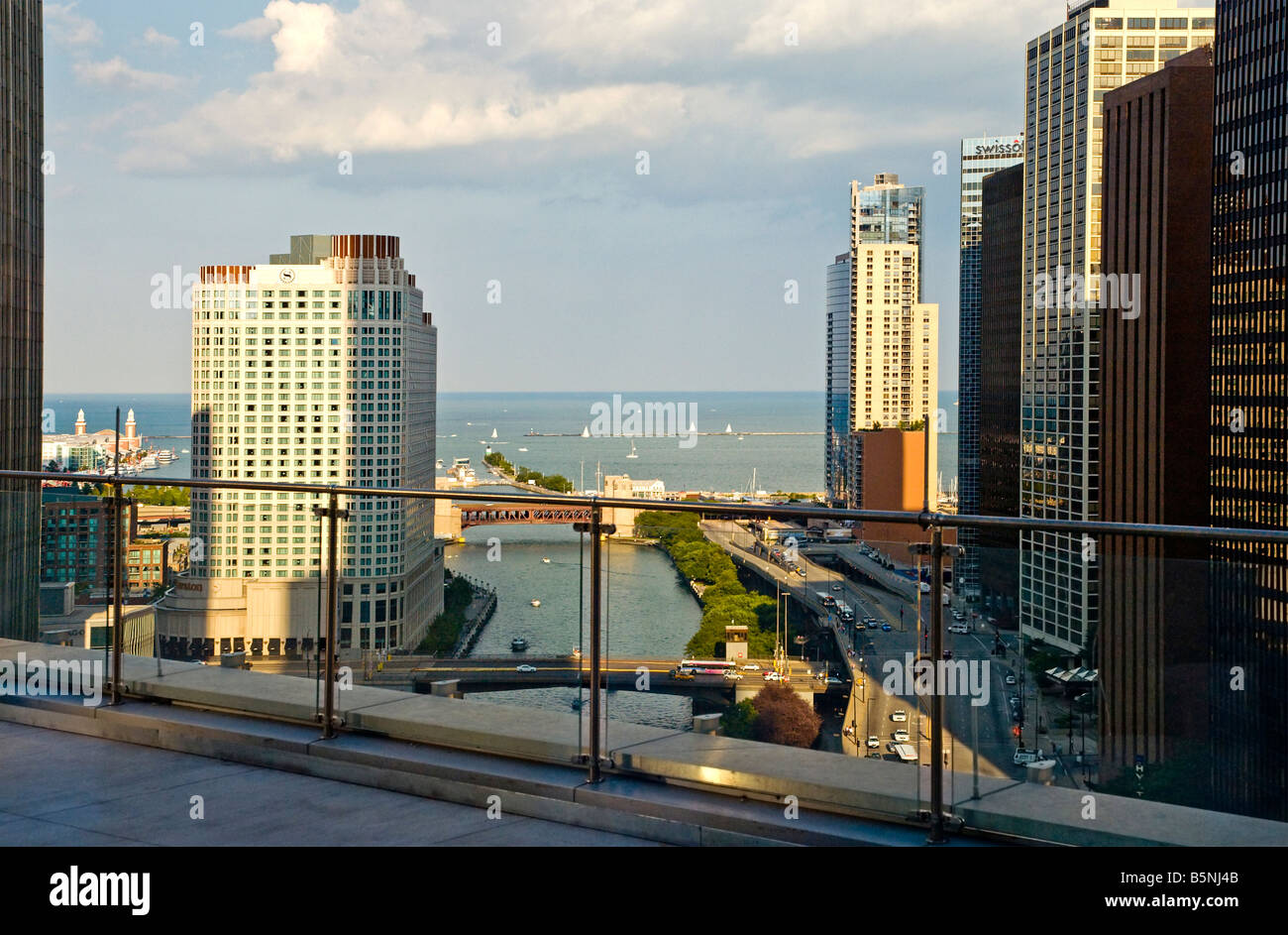 Entrée de la rivière de Chicago à partir de la nouvelle Trump Tower Banque D'Images