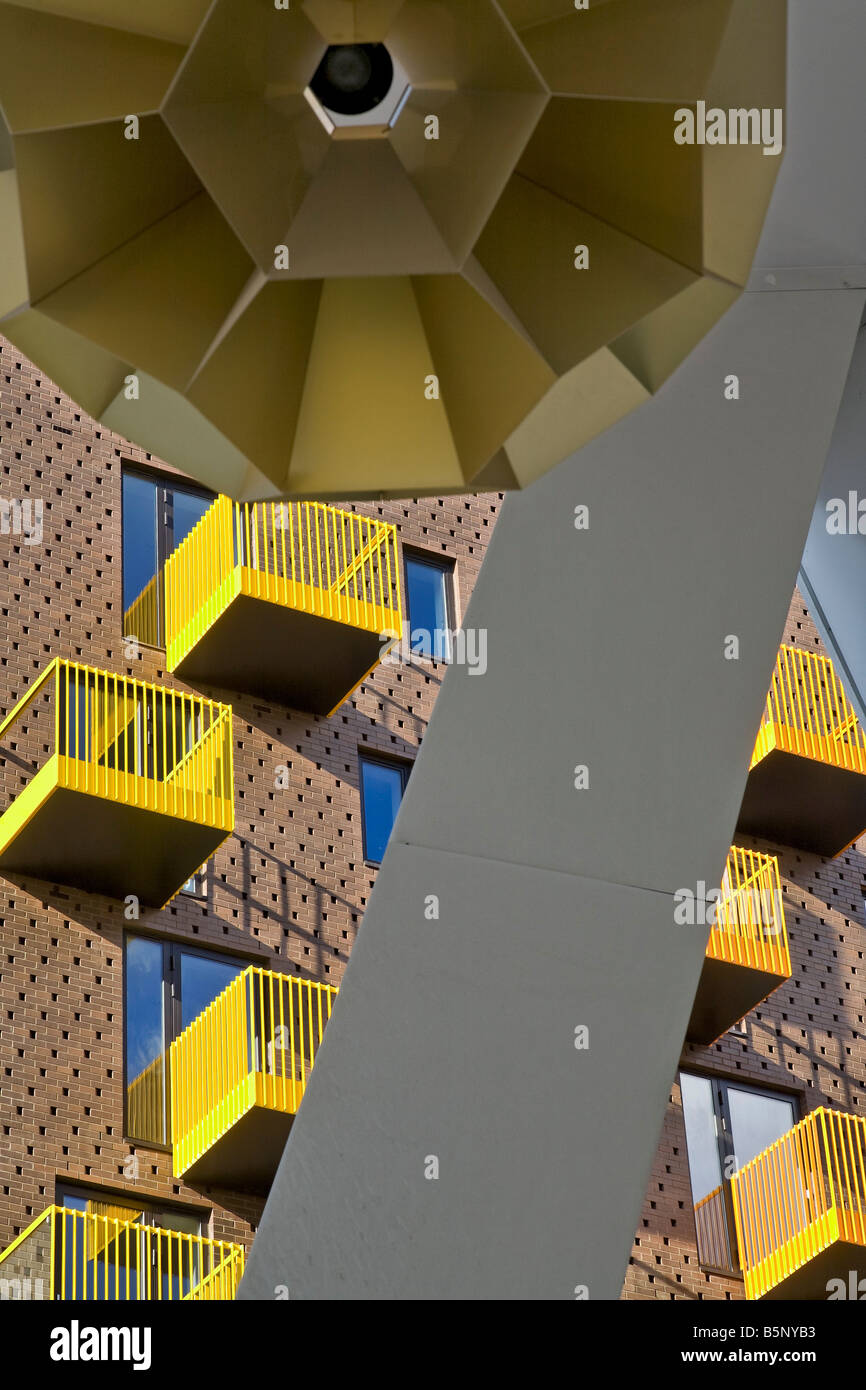 Développement résidentiel à Barking East London intégrant une bibliothèque et un hôtel Banque D'Images