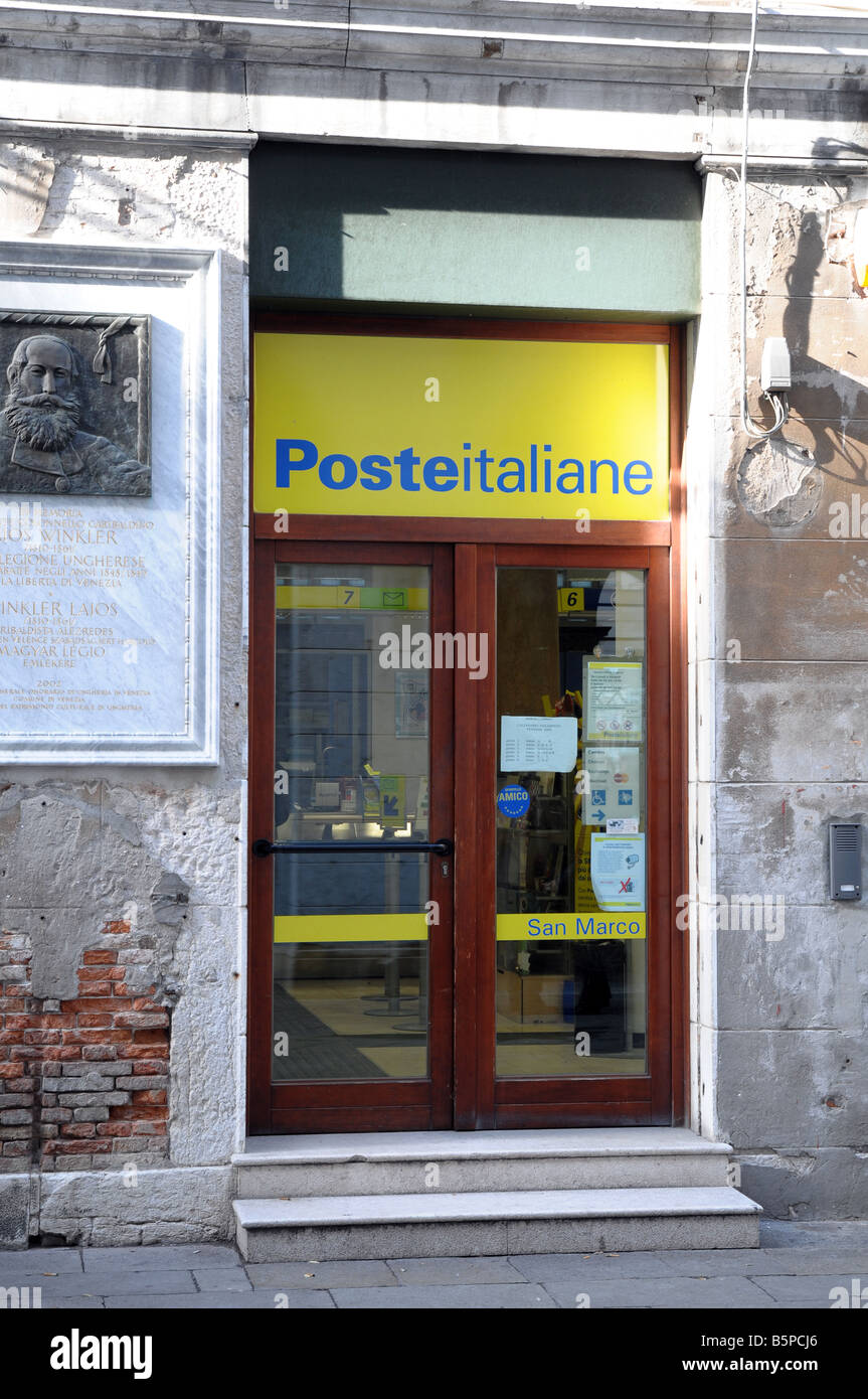 San Marco post office (Posteitaliane), Place St Marc, à Venise, Italie  Photo Stock - Alamy