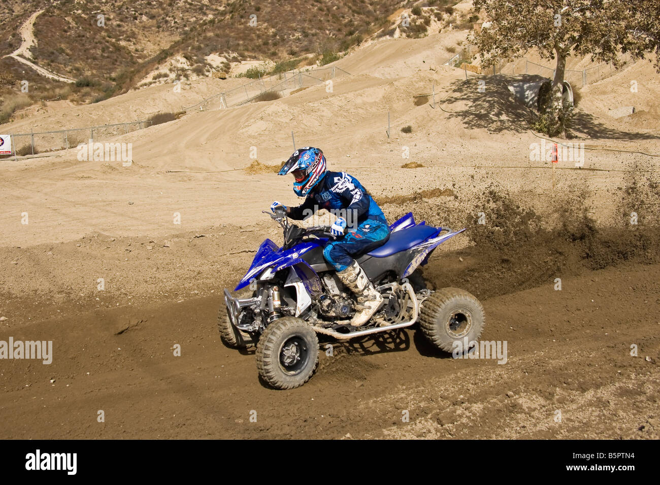 Rider Quad racing à Glen Helen Devore circuit Californie Banque D'Images Rider Quad racing à Glen Helen Devore circuit Californie Banque D'Images