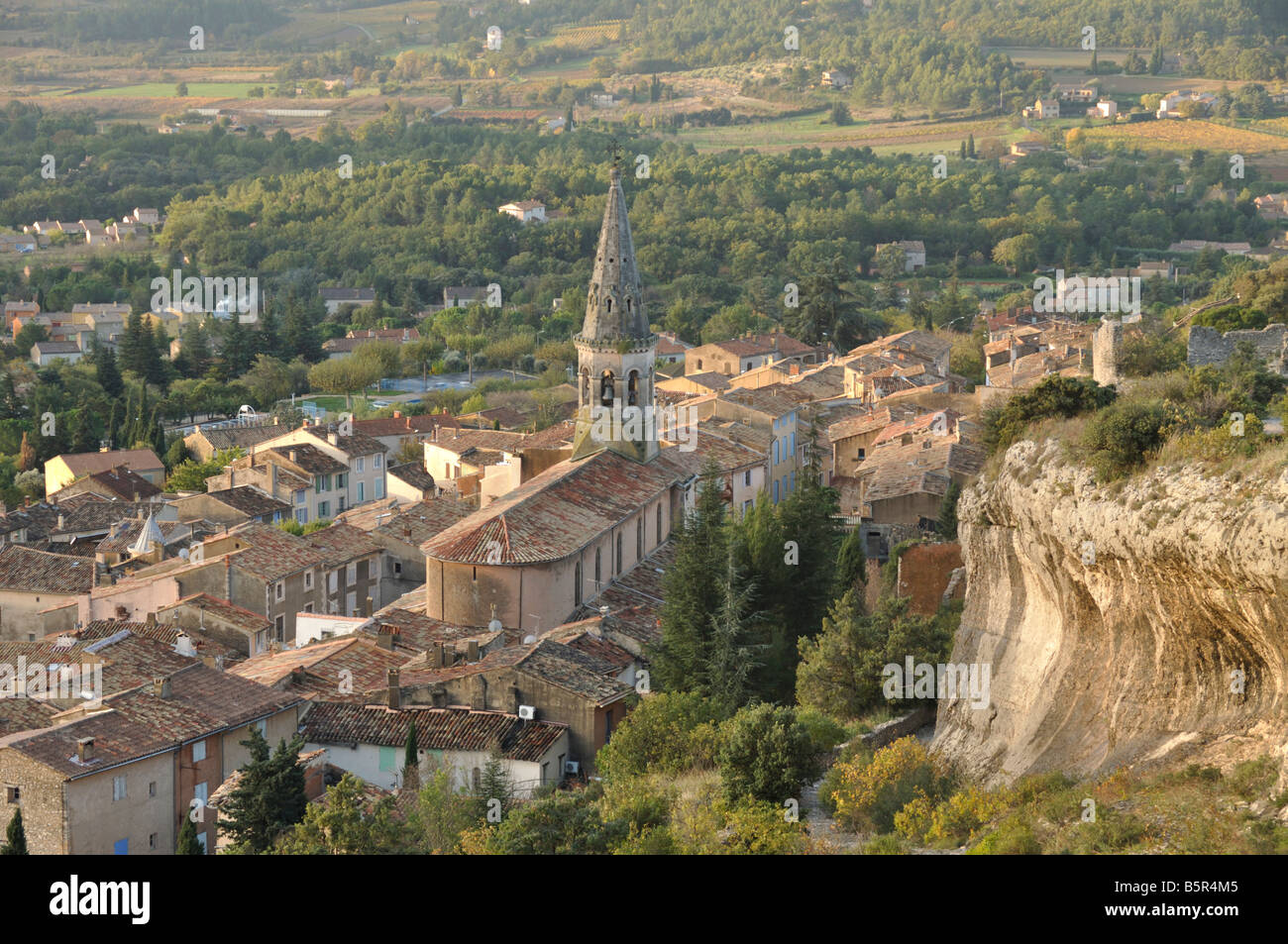 St Saturnin les Apt Provence France Photo Stock Alamy