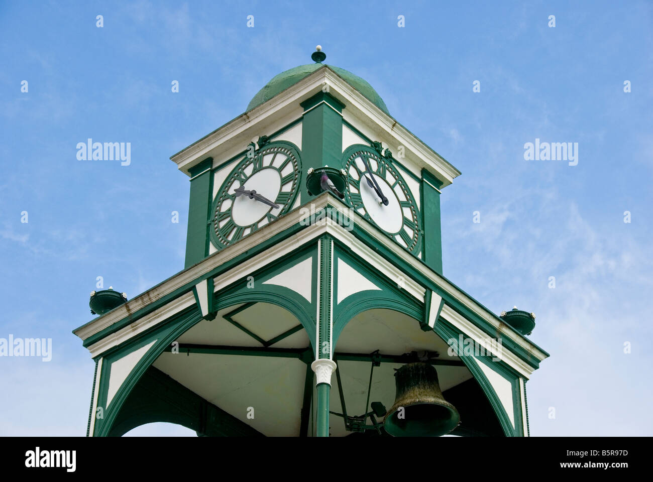 Belize City tourist attraction monument Édifice de la Cour suprême avec tour de l'horloge dôme attraction touristique monument historique Banque D'Images