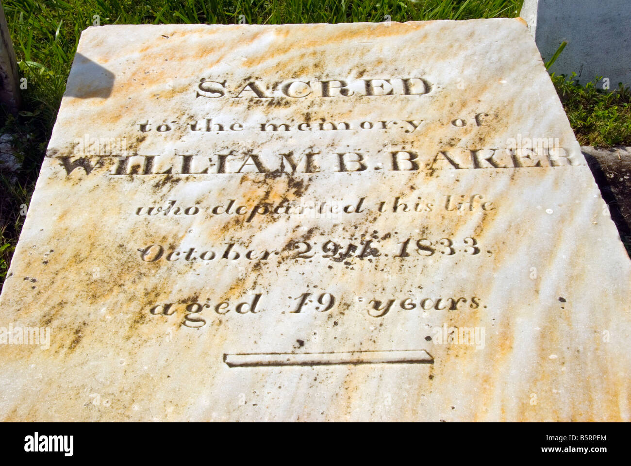 Pierre tombale Cimetière Yarborough Belize City premier cimetière public au Belize site historique utilisé 1787 à 1896 Banque D'Images