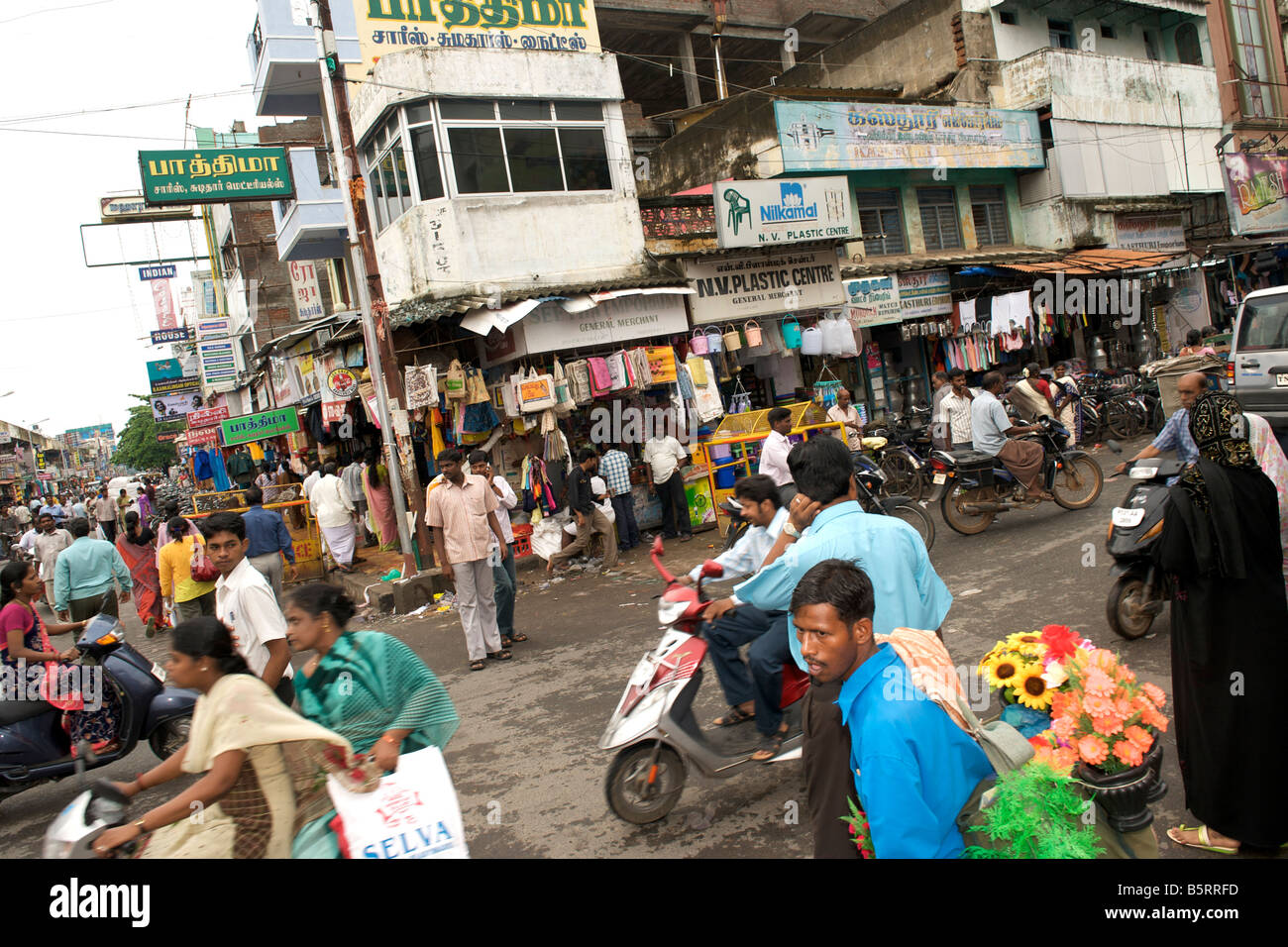 Street of pondicherry Banque de photographies et d’images à haute
