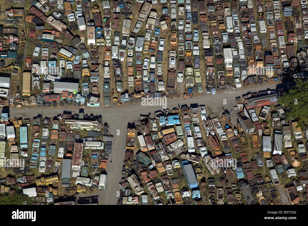 Vue aérienne au-dessus de la vallée centrale de Californie casse automobile Banque D'Images