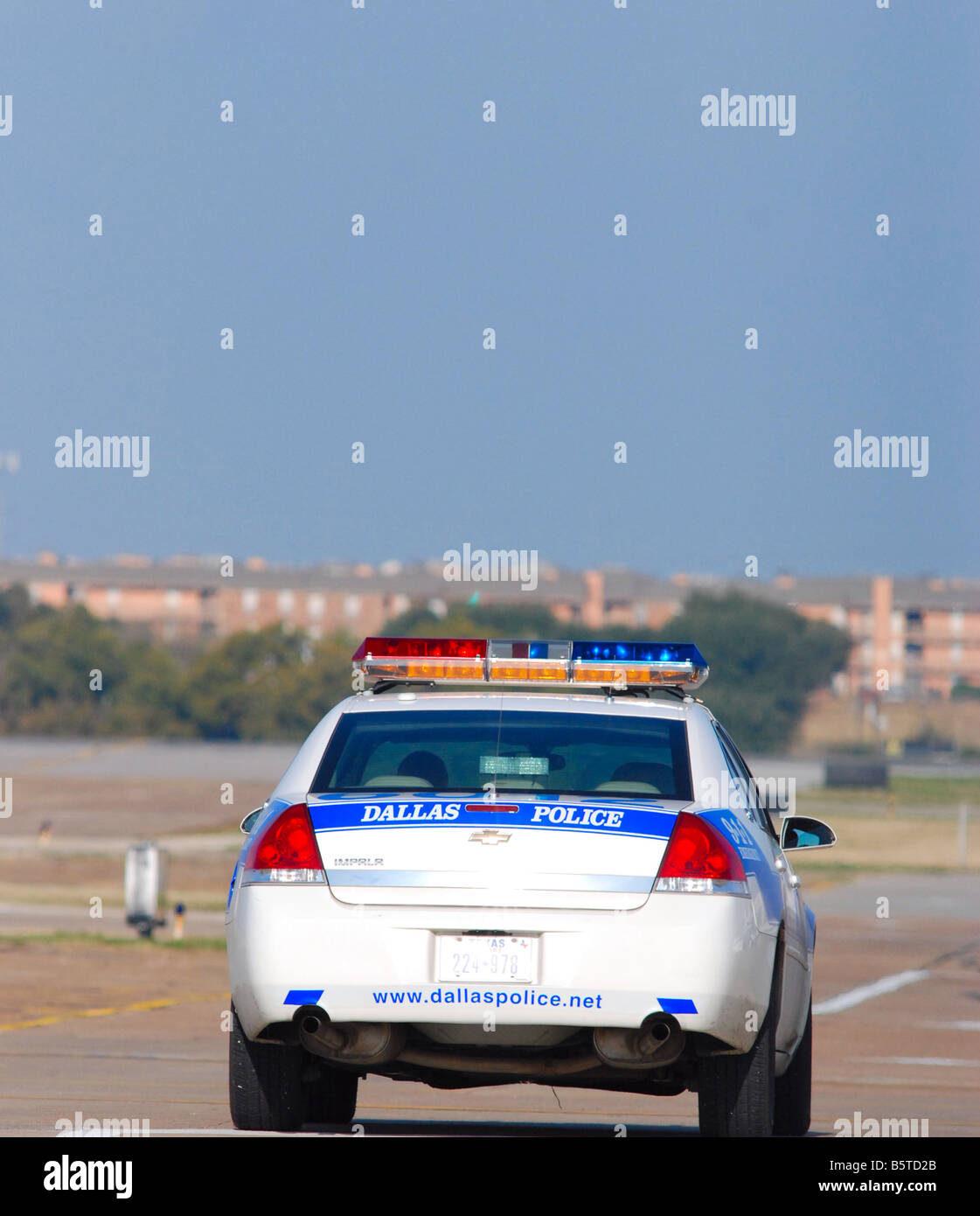 Vue arrière du véhicule de police à Dallas, Texas Banque D'Images