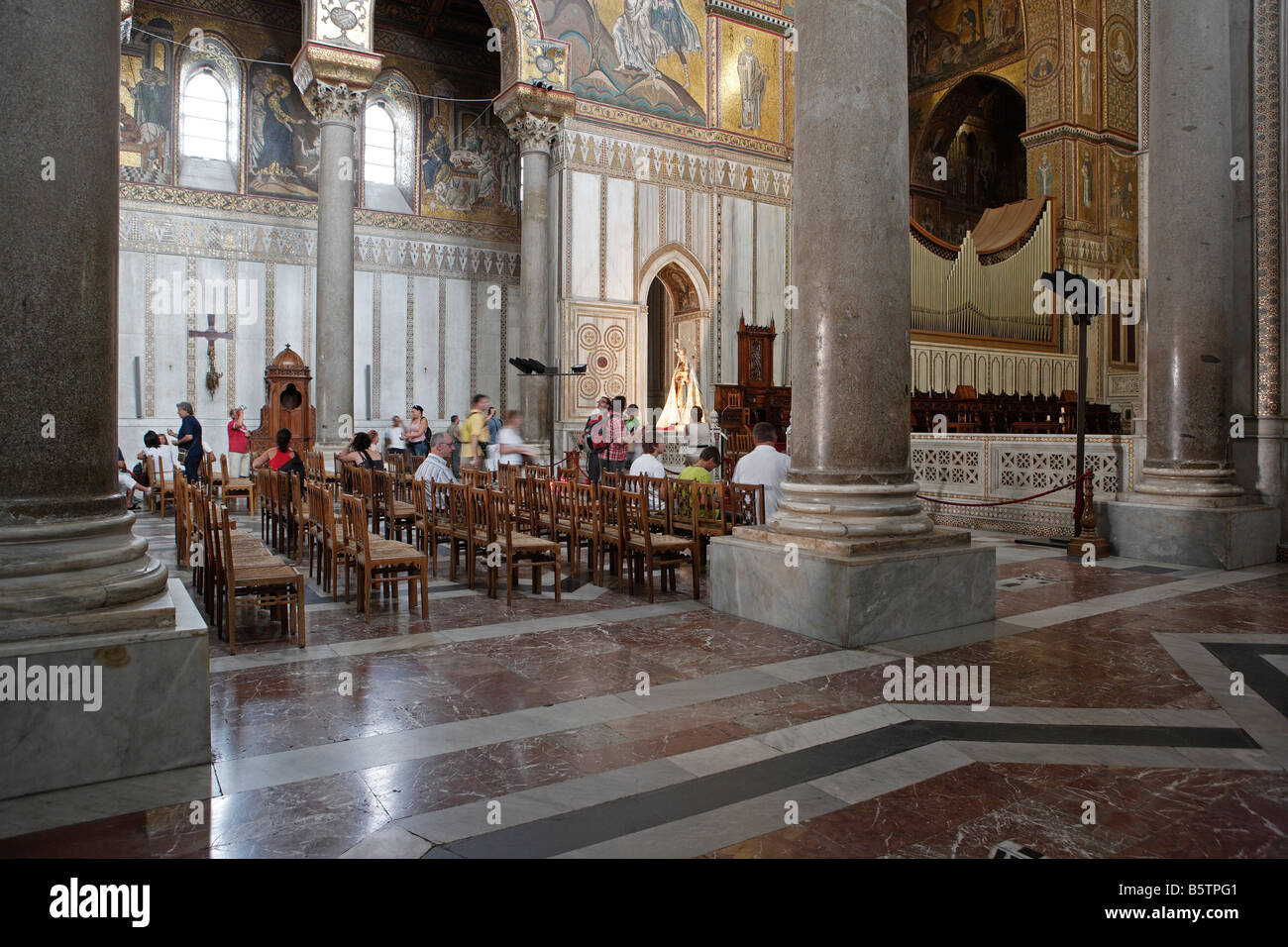 Intérieur Cathédrale de Monreale, Sicile Banque D'Images