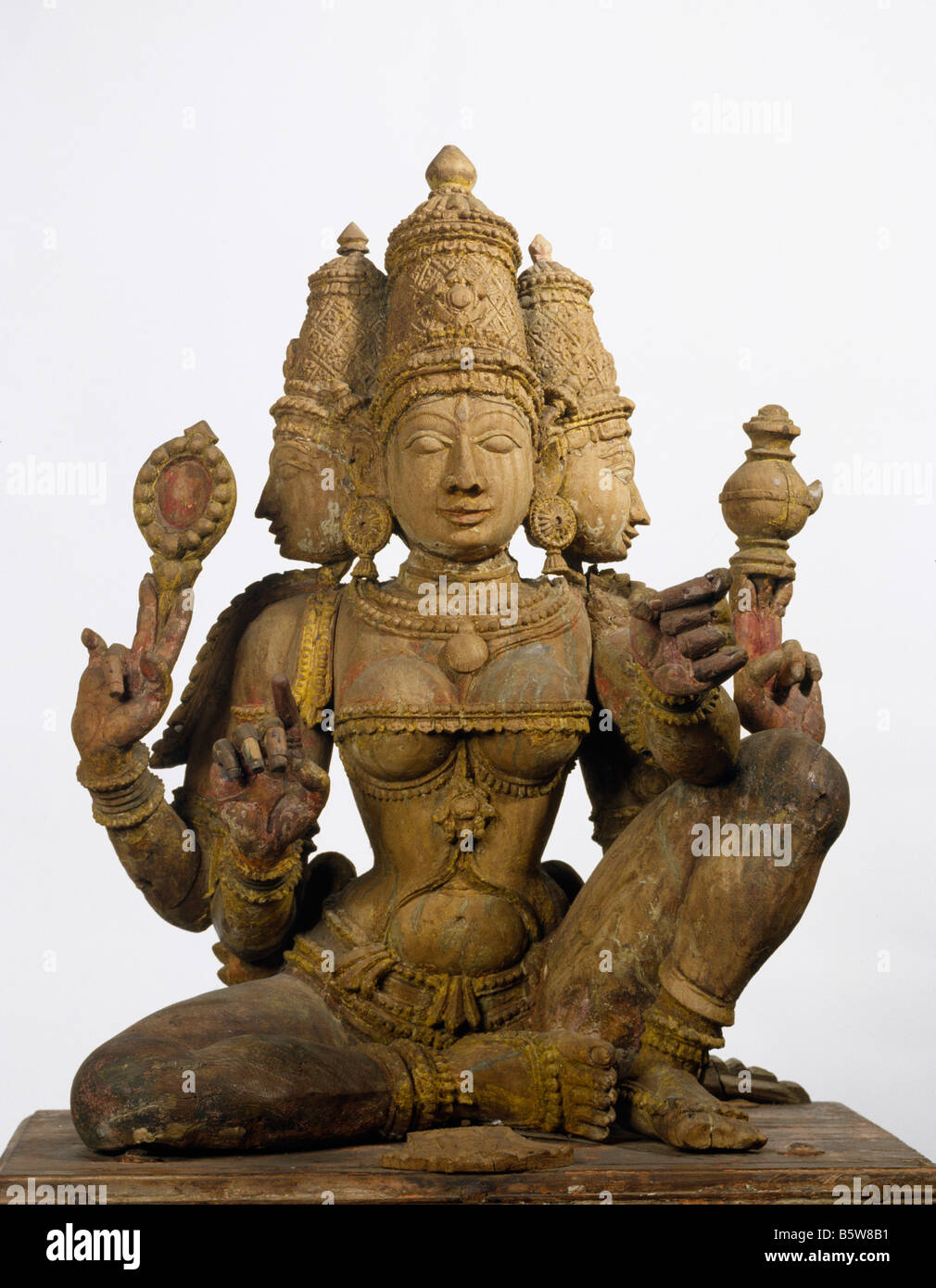 Transporteur Garuda du seigneur Vishnu. Bois et verre Tamilnadu xixe s. Musée national de New Delhi Inde 70,51 150 x 110 cm Banque D'Images