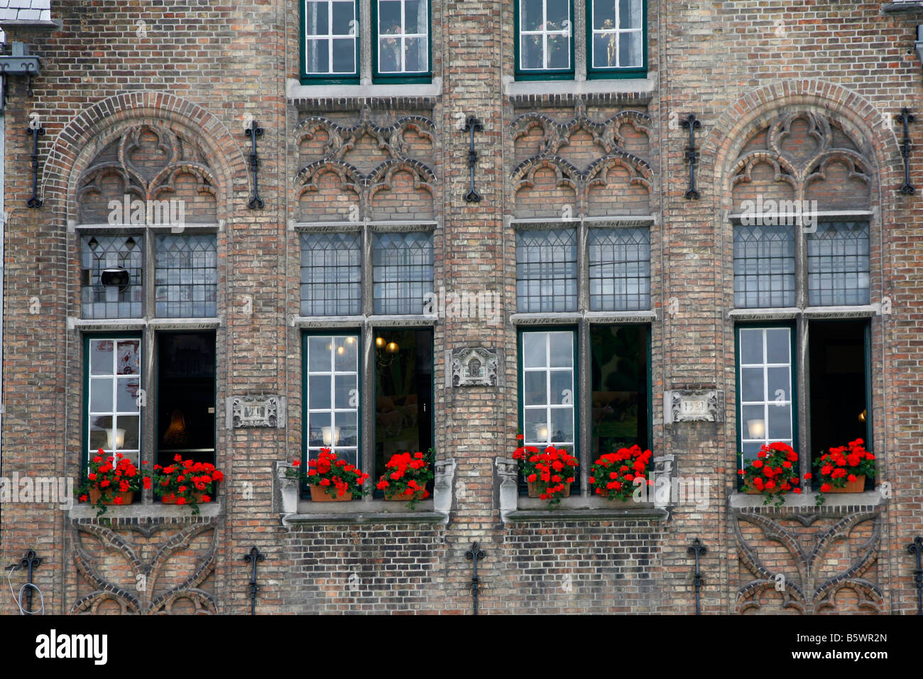 Windows et de fleurs Banque D'Images