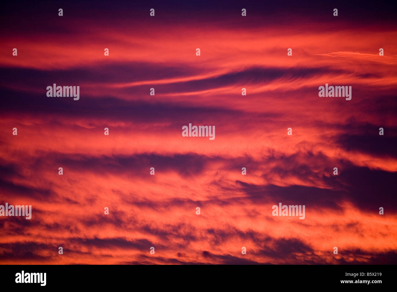 Coucher Soleil nuages Yorkshire Banque D'Images