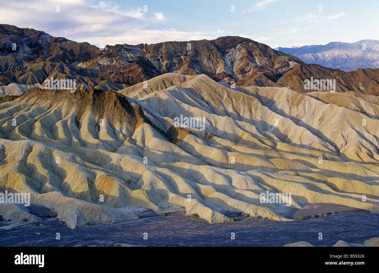 Une vue de l'effet de l'érosion, la boue et le sable terrain de la Death Valley National Park, en Californie. Banque D'Images