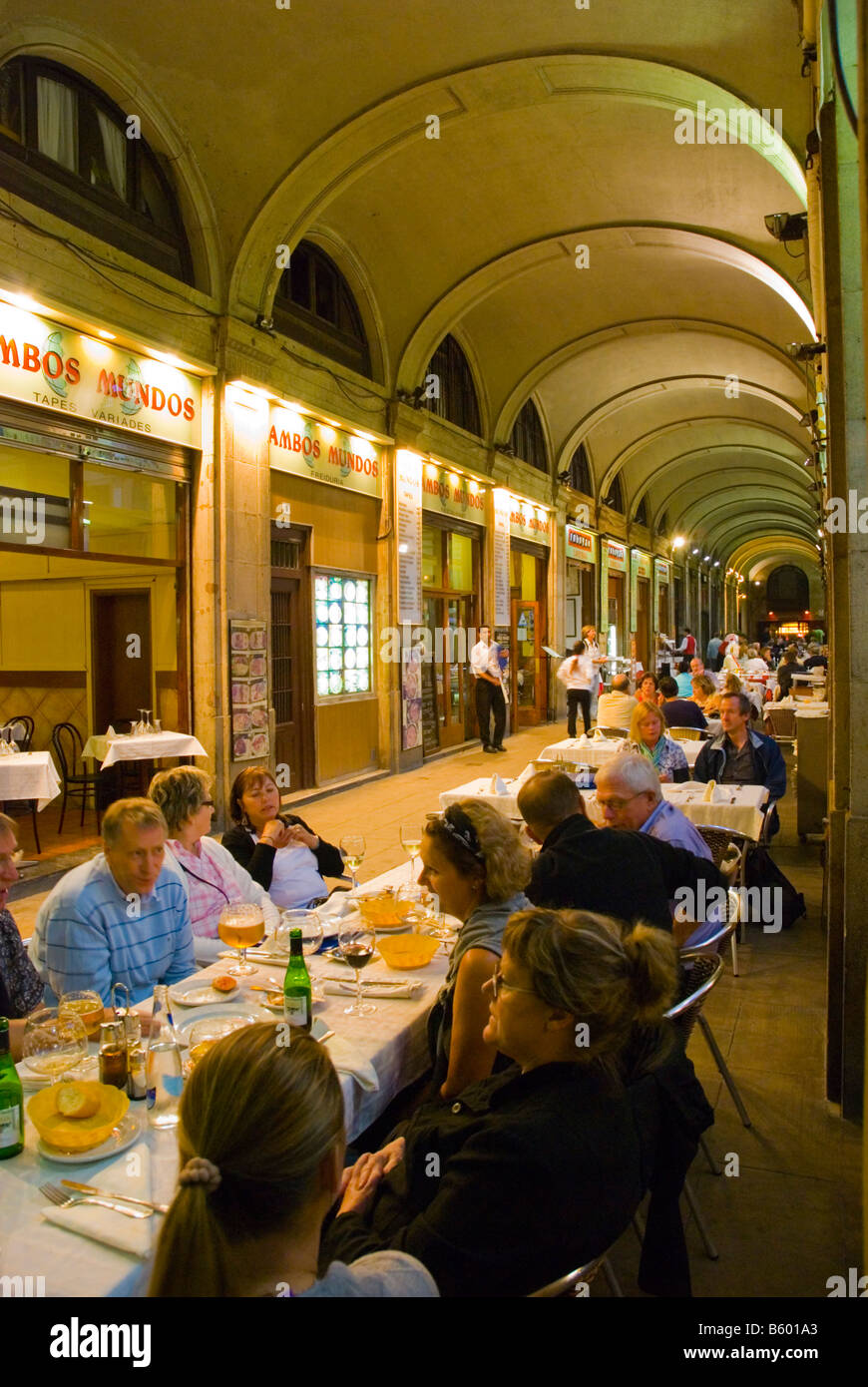 Restaurants à Placa Reial dans Barri Gotic de Barcelone Espagne Europe Banque D'Images