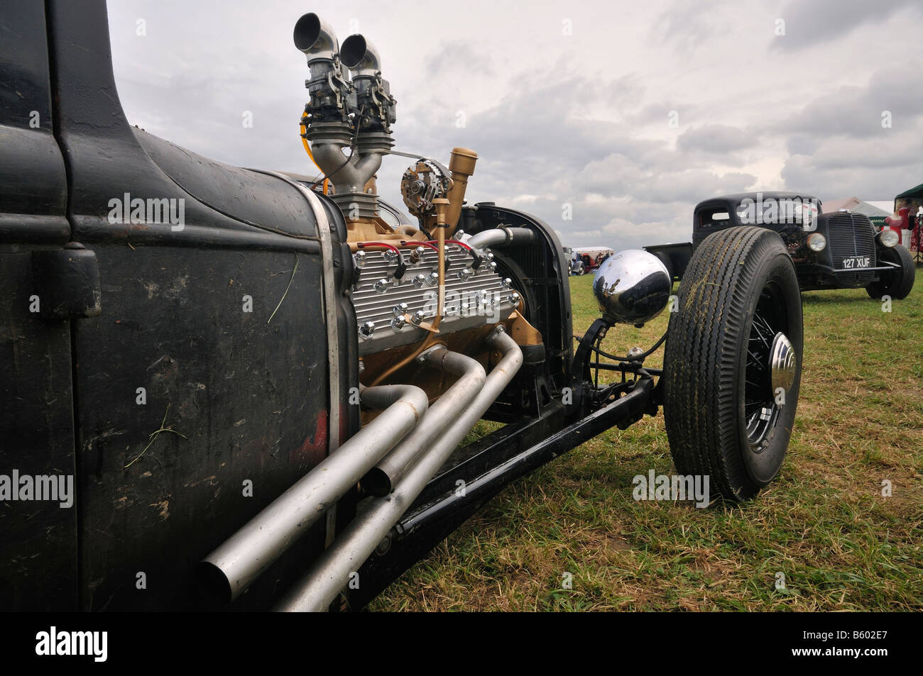 Lincoln Ford Flathead V8 dans un modèle 1950 Voiture Hotrod américaine Banque D'Images