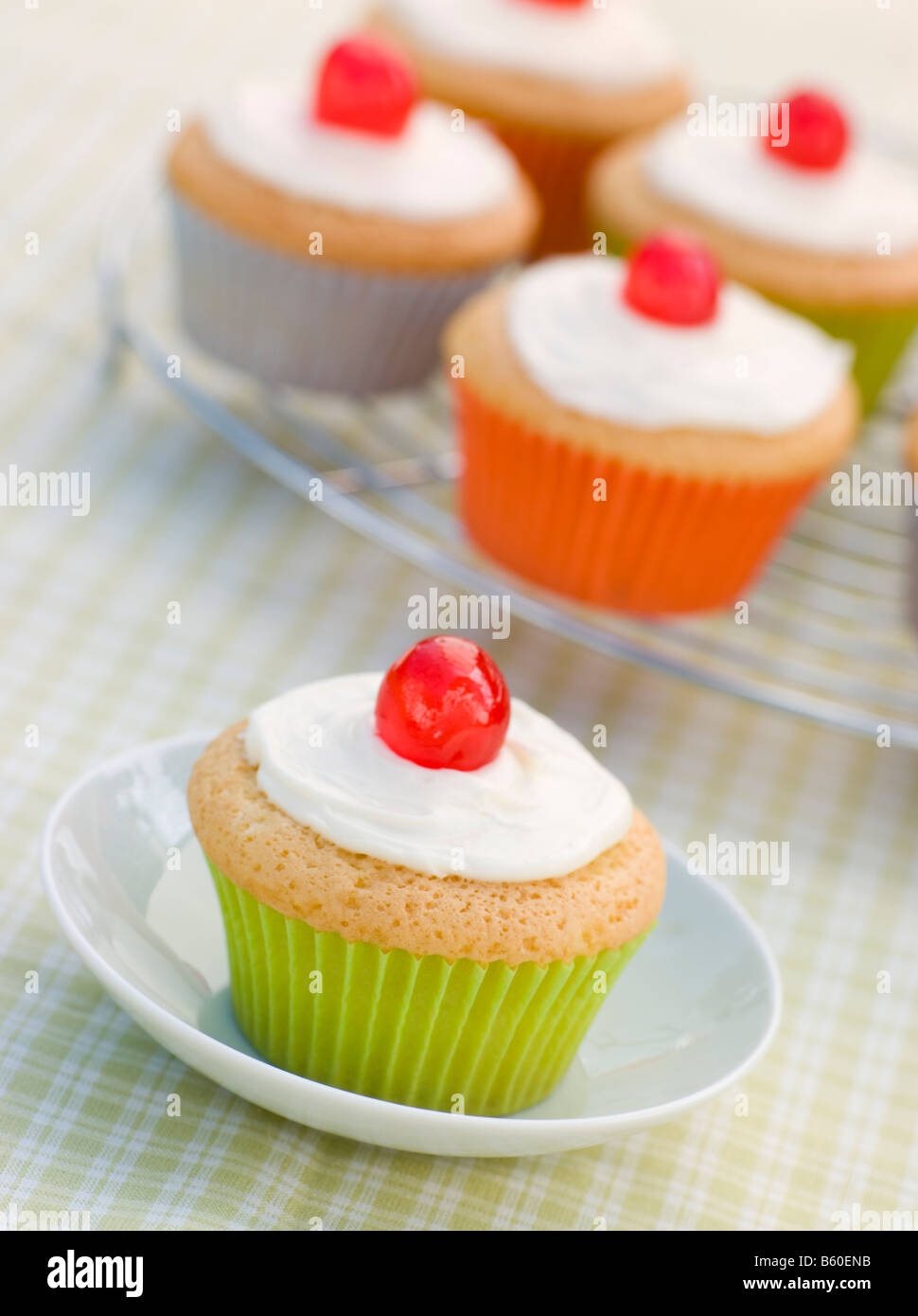 Coupe glacée gâteaux aux cerises confites Banque D'Images