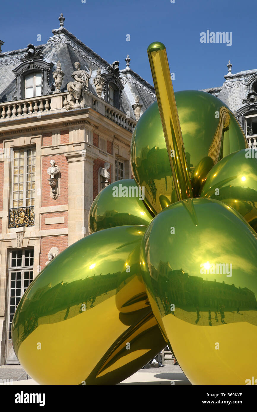 Jeff Koons Versailles Jeff koons palais de versailles Banque de photographies et d’images à ...