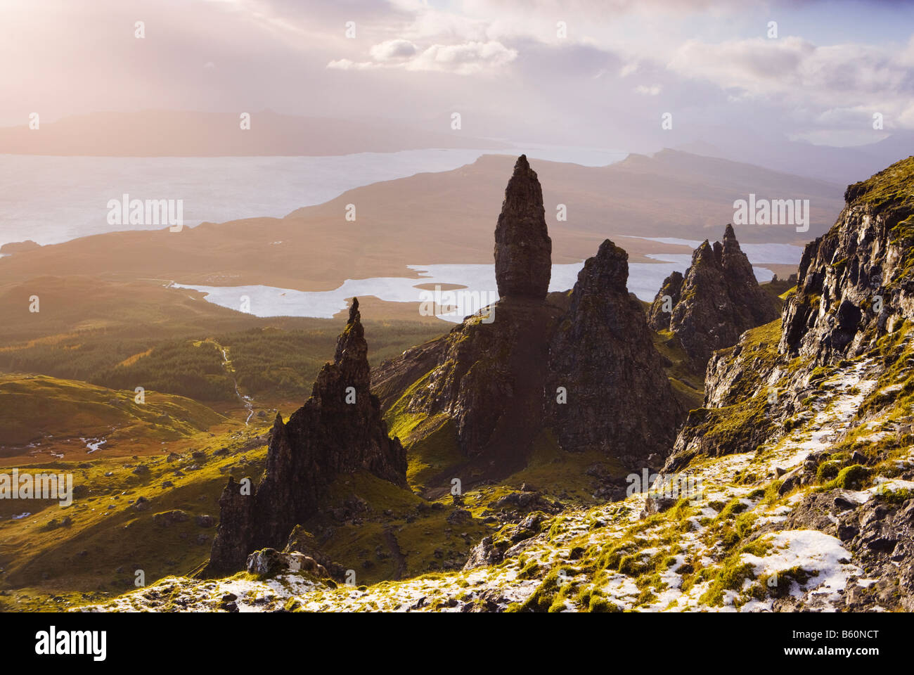 Le Storr (aiguille Rock et de Old Man Storr), Isle of Skye, Scotland, UK Banque D'Images