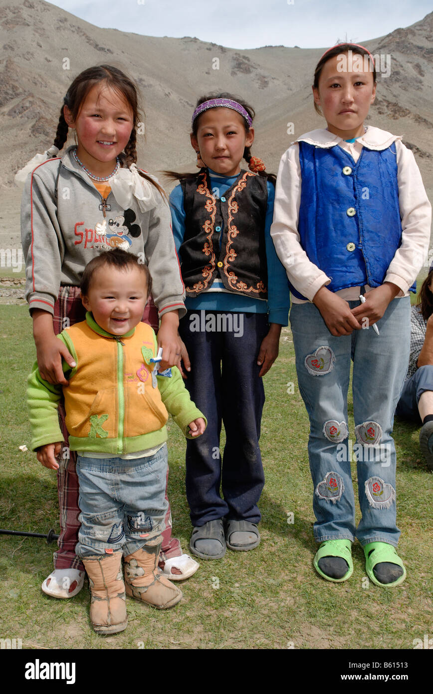 Les enfants de Mongolie, du Kazakhstan, de l'Altaï, le Kazakhstan, la Mongolie, l'Asie Banque D'Images