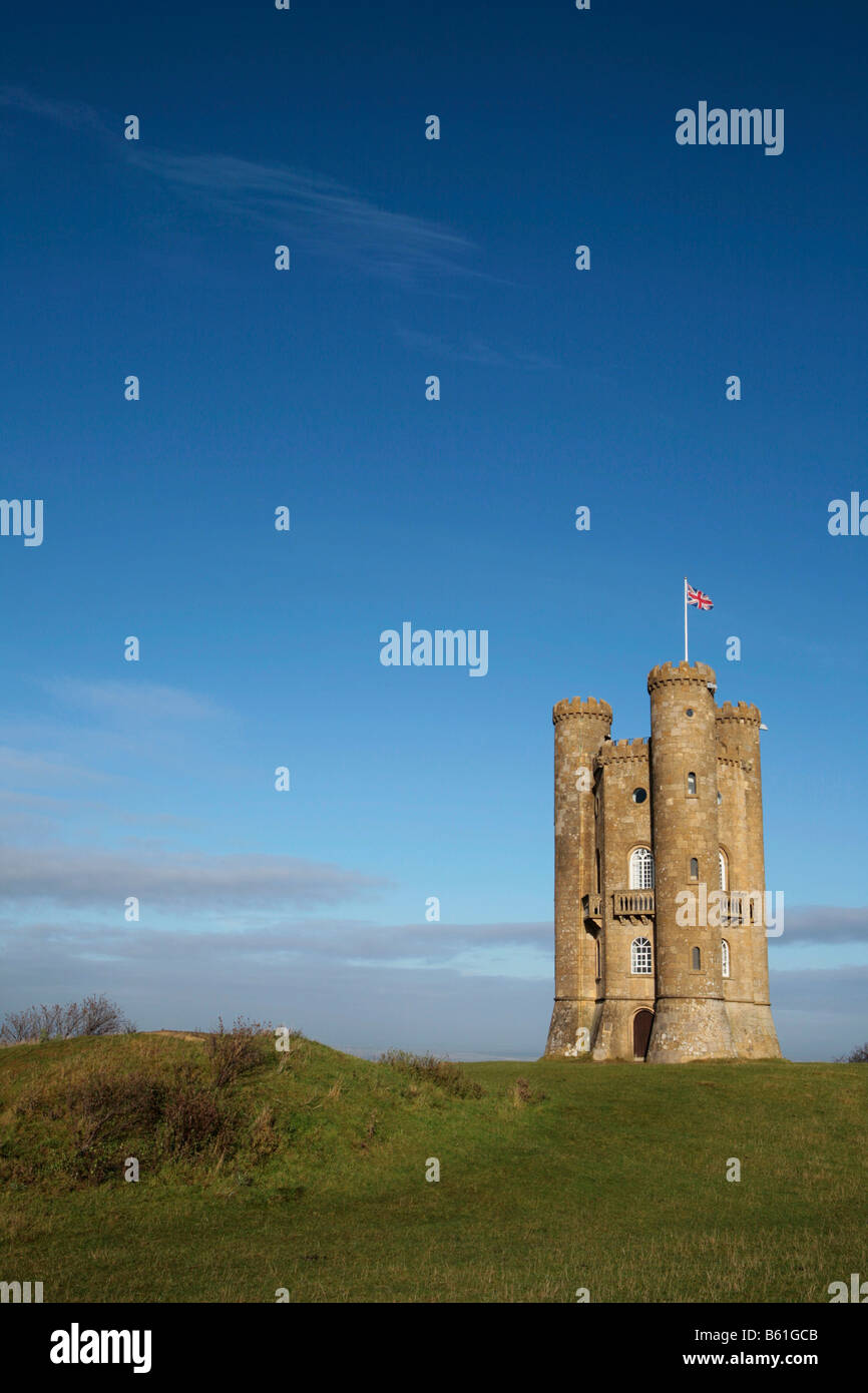 Broadway Tower, Worcestershire, assis sur le deuxième plus haut point dans les Cotswolds Banque D'Images