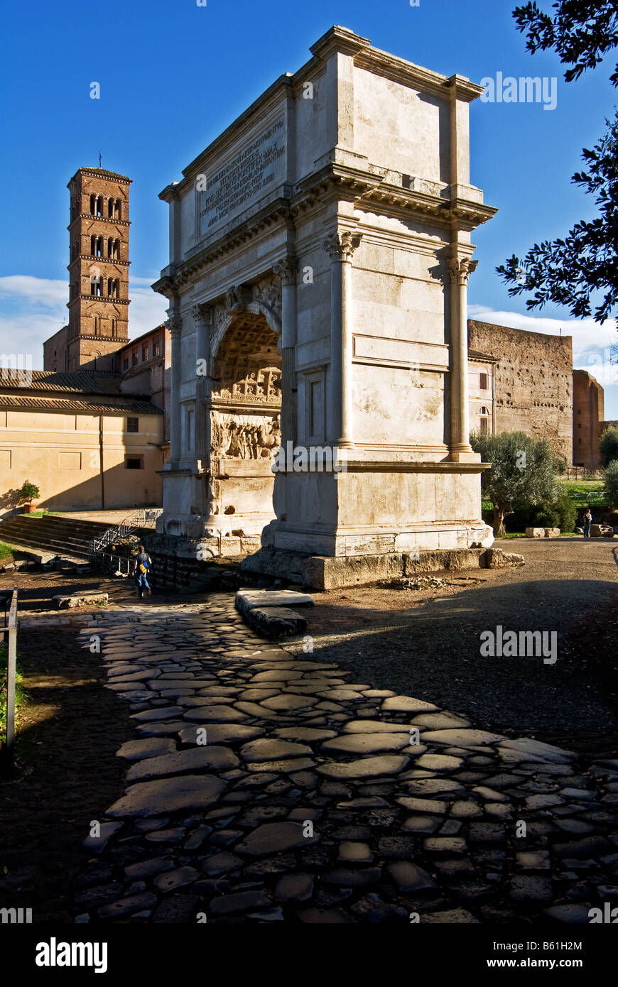 L'arc de triomphe de l'empereur romain Vespasiano Banque D'Images
