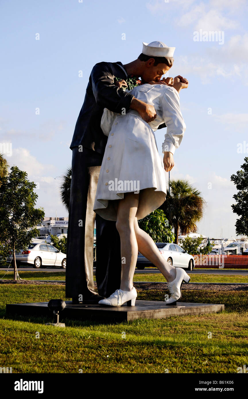 Statue appelée reddition sans conditions Sarasota Bayfront Park Banque D'Images