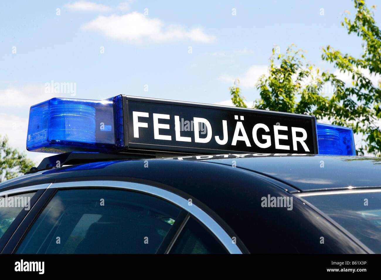 Inscrivez-vous sur un toit de voiture, la police militaire allemande, Feldjaeger Banque D'Images