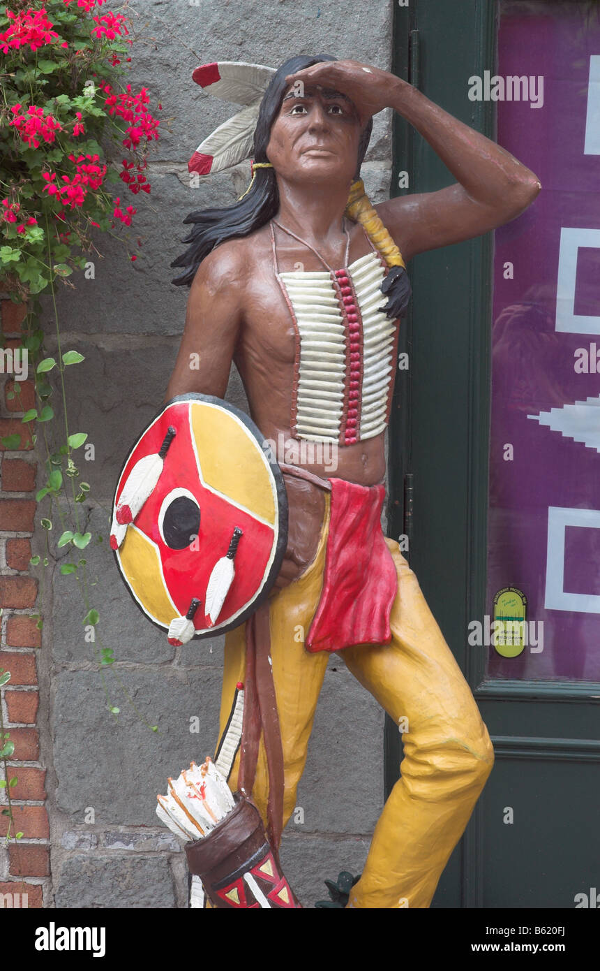 Détail d'une sculpture en bois d'un Native American man Banque D'Images