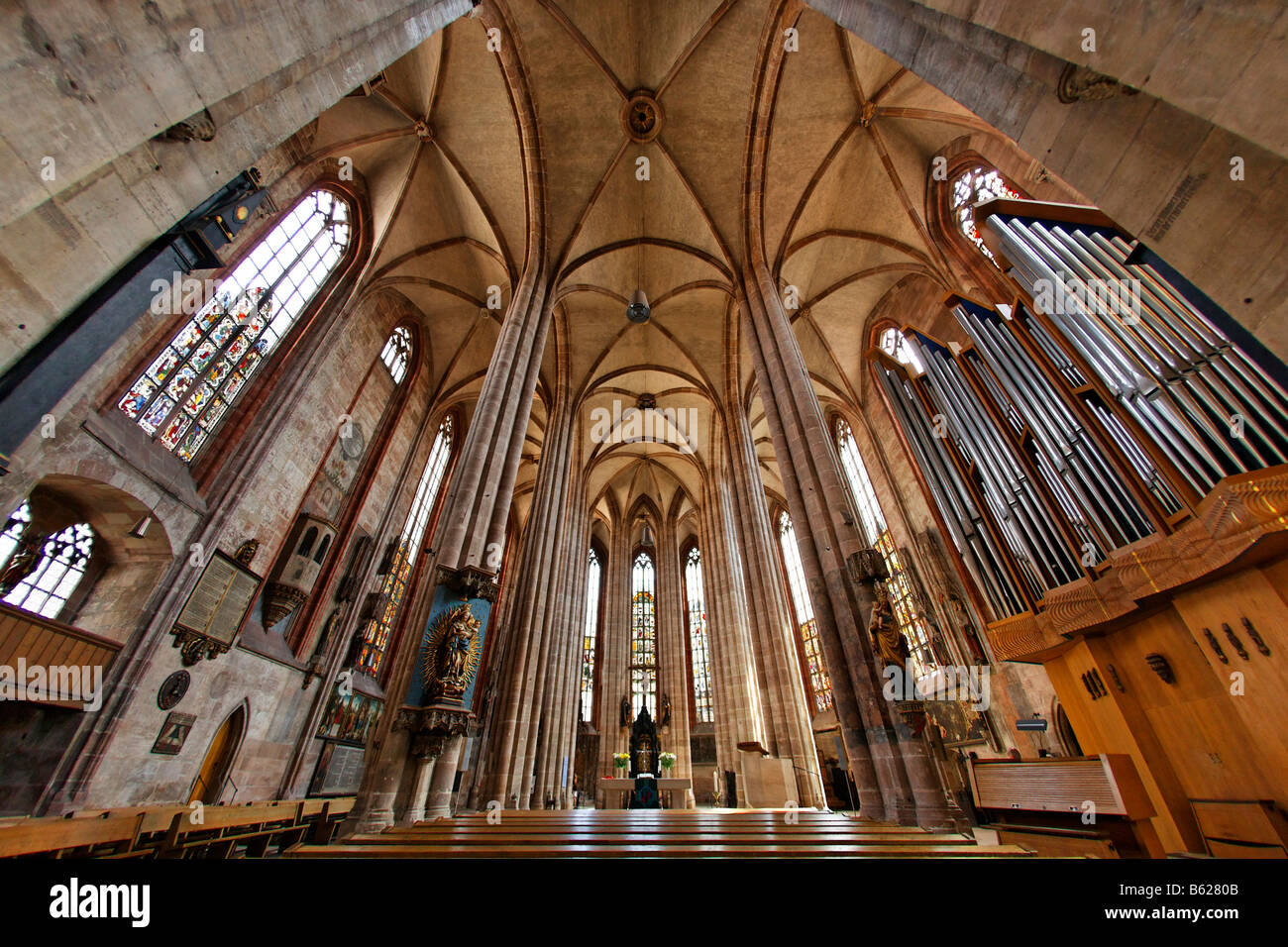 Nef de l'église Saint Sebald, Sebaldus, centre-ville historique, Nuremberg, Middle Franconia, Bavaria, Germany, Europe Banque D'Images