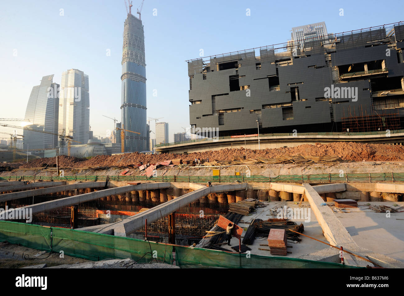 Vue sur un chantier de construction à Guangzhou, Guangdong, Chine. 26-Nov-2008 Banque D'Images