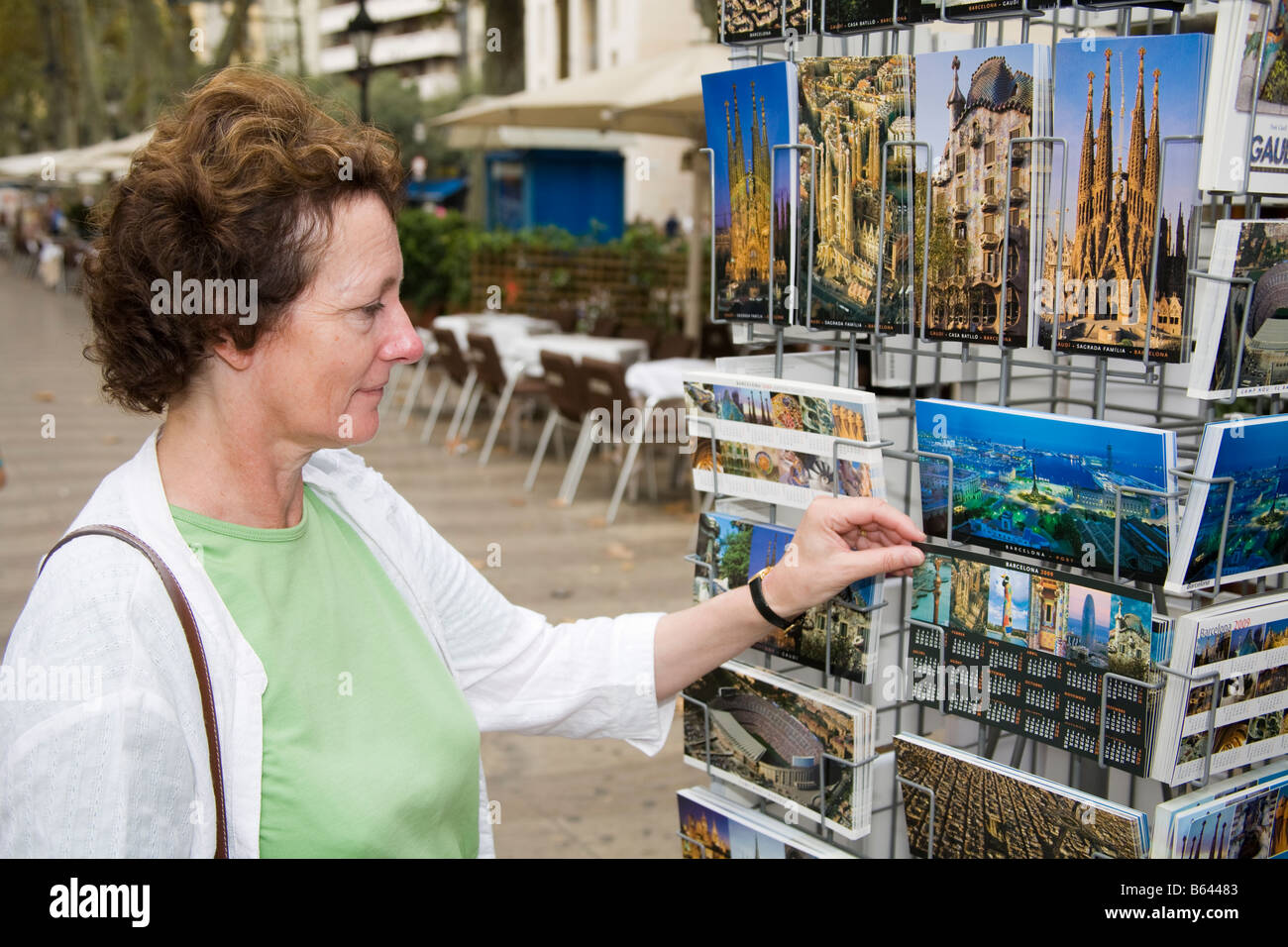 Sélection de cartes postales touristiques, La Rambla, Barcelone, Espagne Banque D'Images