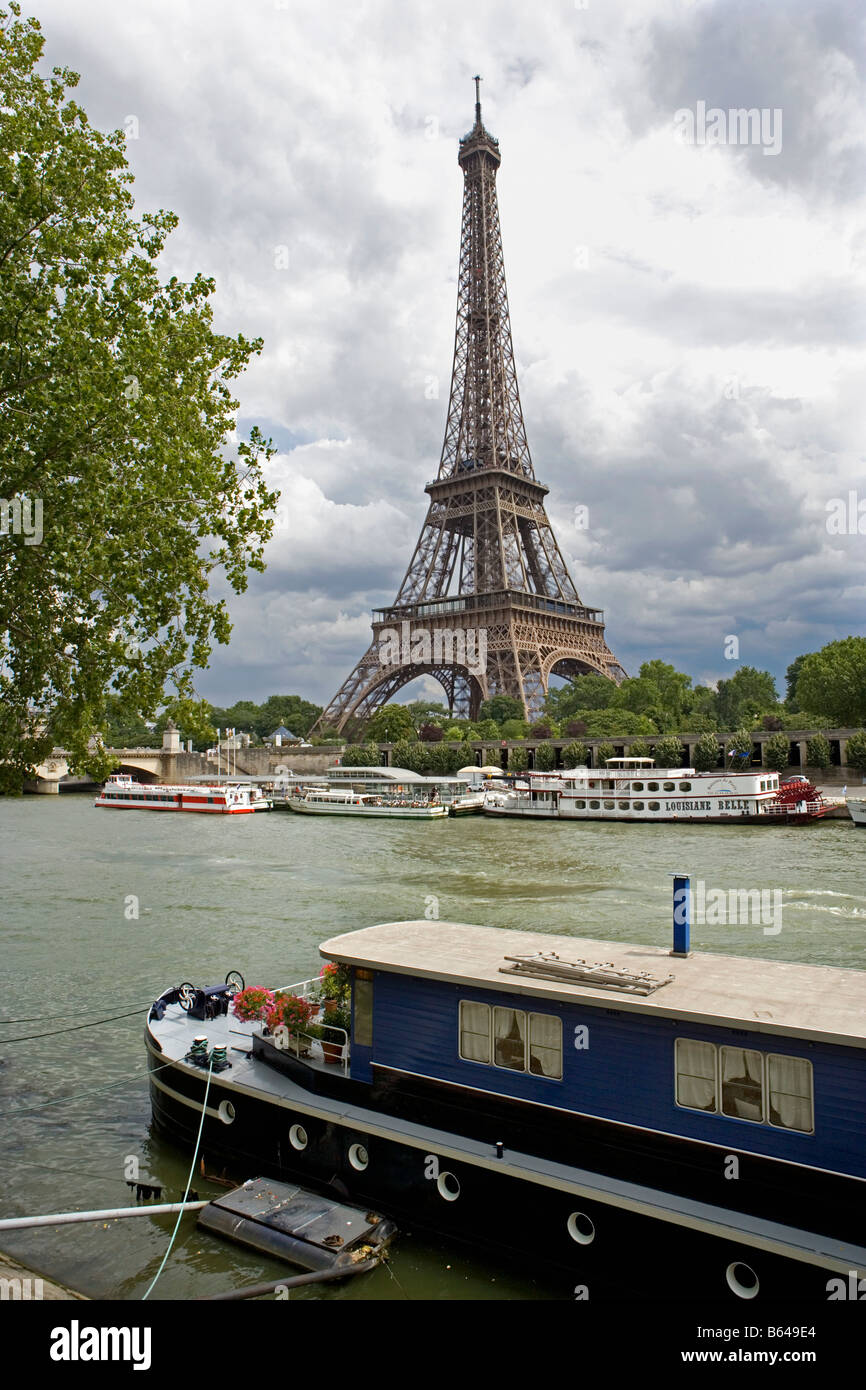 France, Paris, Tour Eiffel, Seine River Banque D'Images