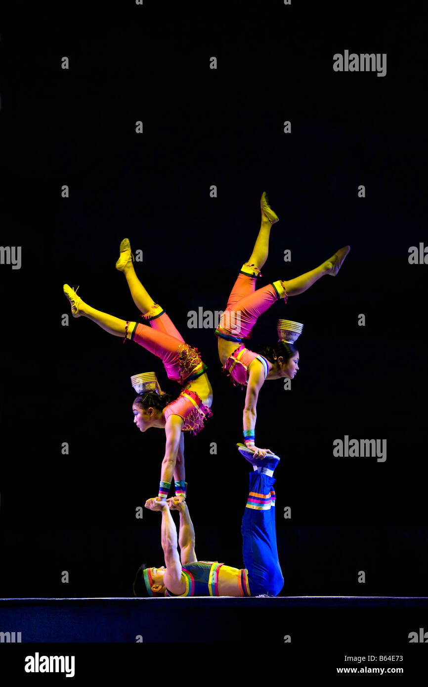 La Chine. Beijing. L'acrobatie en théâtre de Chaoyang. Banque D'Images
