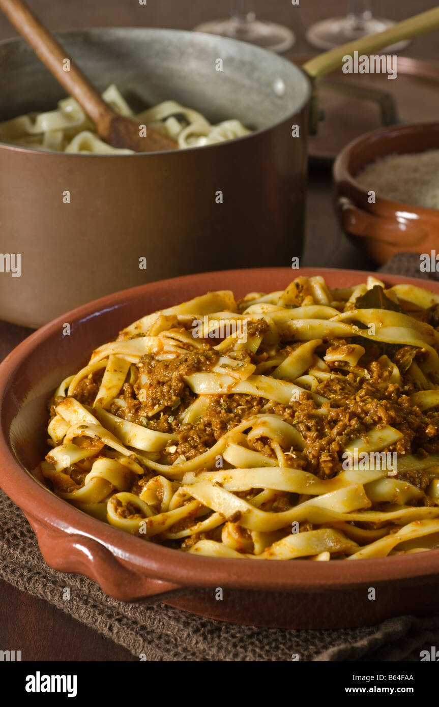 Cuisine italienne avec des tagliatelles Ragu Banque D'Images