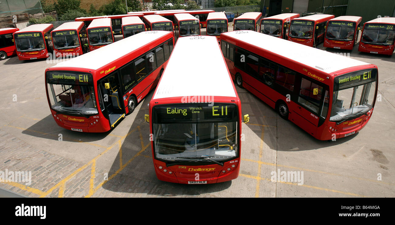 Les autobus du PLCN pas en service au PLCN Services Centre à London UK Banque D'Images